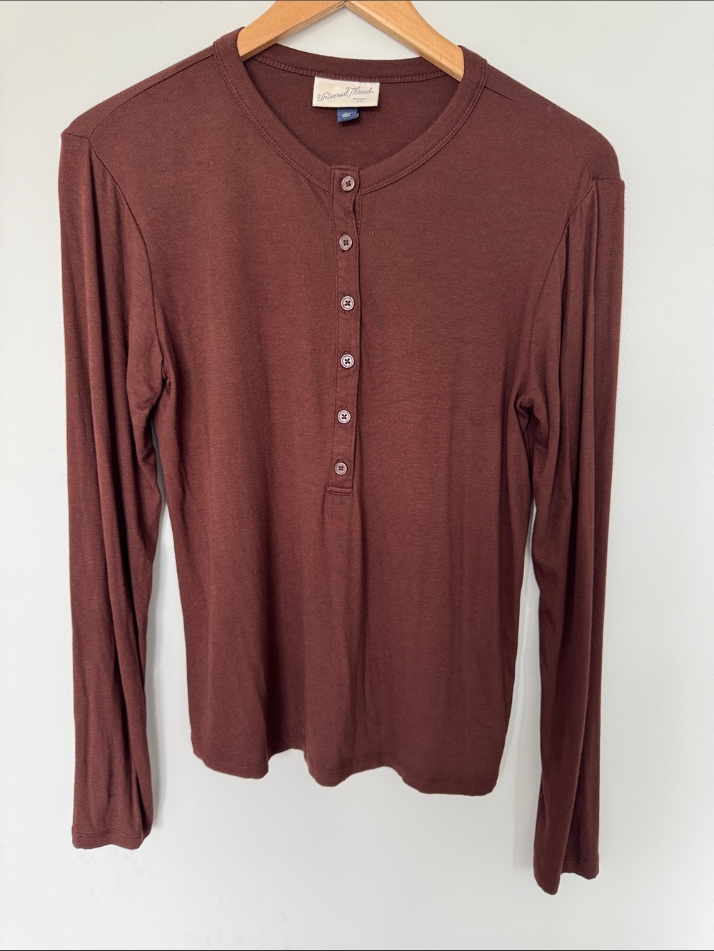 Universal Thread Long Sleeve Henley Top Brown Size Large
